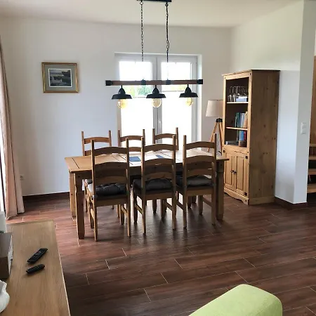 Hus Tina Ruegen Villa