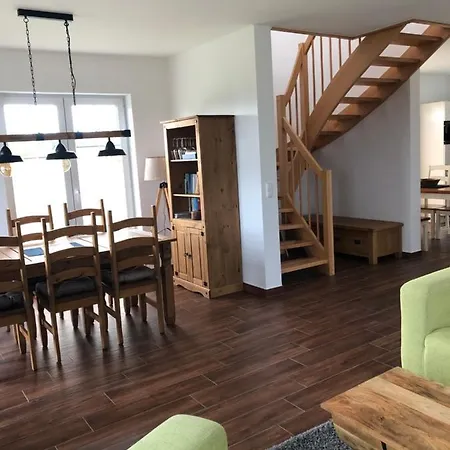 Hus Tina Ruegen Villa *