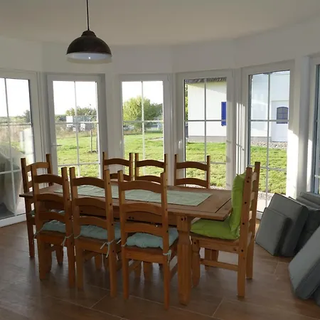 Hus Tina Ruegen Villa