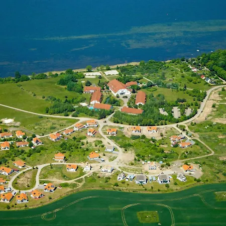 Hus Tina Ruegen 빌라 트렌트